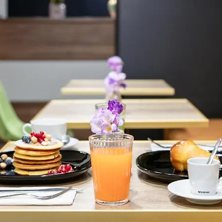Hotel Residenza Toledo Lifestyle 2*
