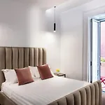 Отель Residenza Toledo Lifestyle Неаполь